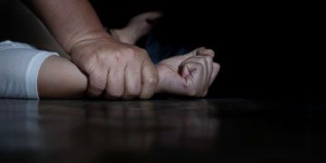 Homem é condenado a 15 anos de prisão por estupro de vulnerável; vítima foi a irmã
