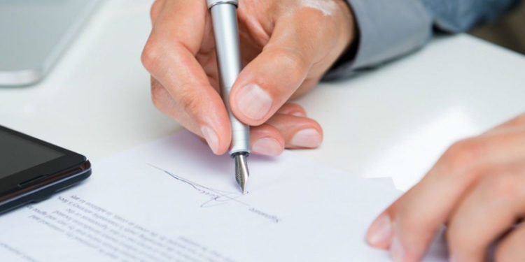 Procuração com poderes gerais e irrestritos não serve para alienação de imóvel não especificado