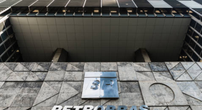 Greve dos petroleiros: Petrobras e empregados se reúnem na sexta-feira (21) no TST