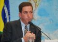 Juiz afasta denúncia contra Glenn Greenwald, por ora, e torna réus os outros seis acusados de invadir celulares de autoridades