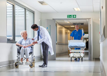 Plano de saúde coletivo não pode rescindir contrato de beneficiário em tratamento até alta médica