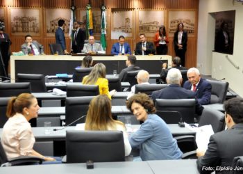 Câmara derruba veto a PL que trata da retirada de carroças das ruas de Natal