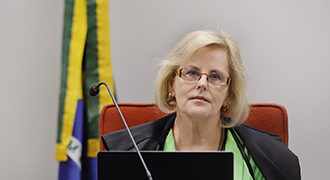 Executivo deve prestar informações sobre impacto do teto de gastos no combate ao coronavírus