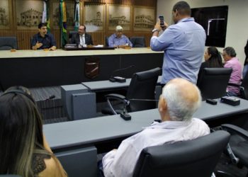 Comissão de Finanças reinicia trabalhos com aprovação de projetos