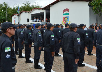 Estado tem cinco dias para atualizar remuneração de policial militar