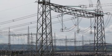 Publicada MP que isenta consumidor pobre de pagar conta de luz