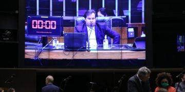 Plenário da Câmara aprova ajuda a estados e municípios