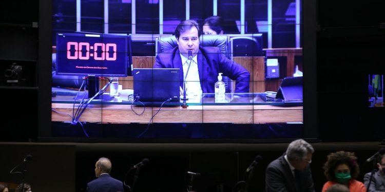 Comissão externa da Câmara traz novas propostas de combate à covid-19