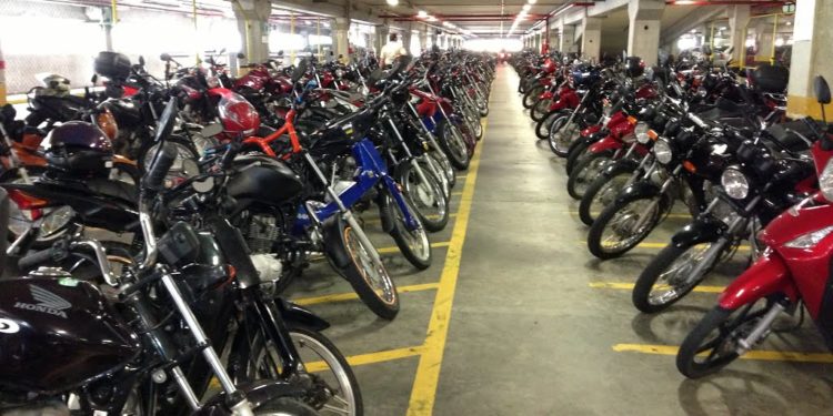 TJRN suspende liminar e shoppings centers devem cobrar tarifa reduzida de motociclistas