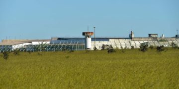 Covid-19: Depen suspende por 30 dias visitas nos presídios federais
