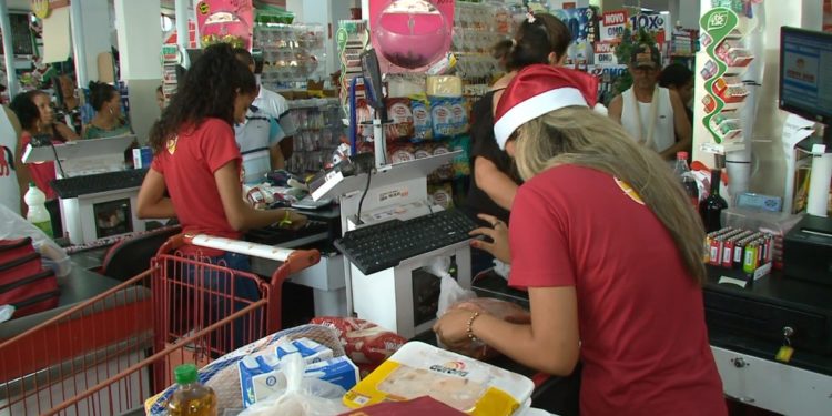 Covid-19: liminar suspende parte de decreto que ampliou limitação para funcionamento de estabelecimentos