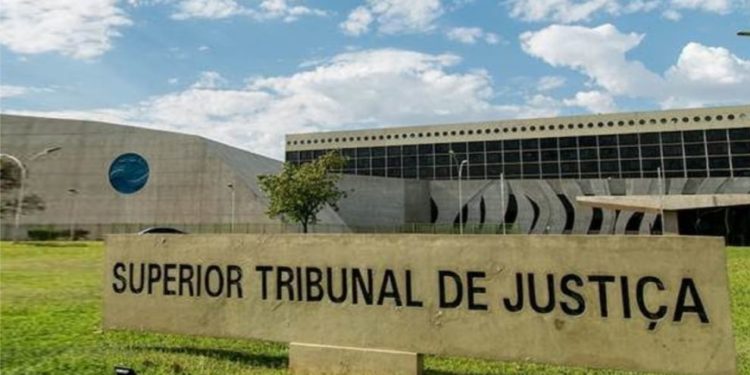Terceira Turma do STJ aplica modulação de efeitos e reconhece direito à indenização securitária em caso de suicídio