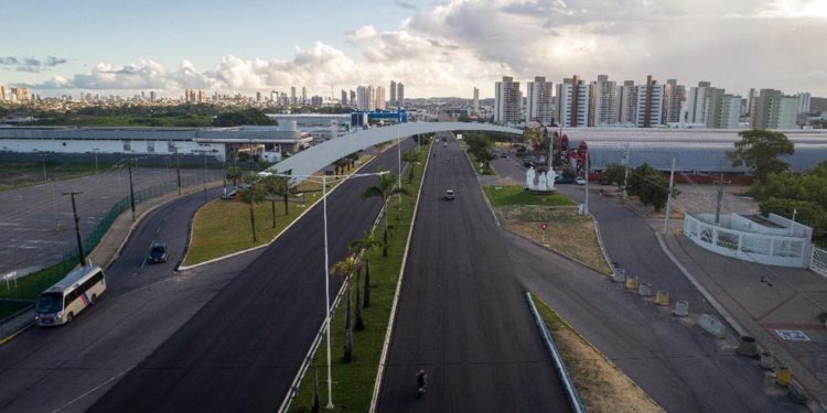 Decreto amplia serviços considerados essenciais e prorroga isolamento até dia 05