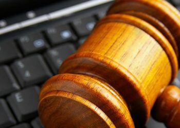 Justiça determina que Facebook forneça dados de acusado de agressões via WhatsApp