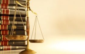 Cessionário de direito litigioso se sujeita a todos os efeitos da cessão, mesmo que represente obrigações