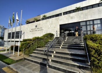 MPRN denuncia ex-presidentes da Assembleia Legislativa e advogado por crime de peculato