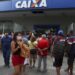 Caixa é obrigada a controlar filas para evitar contágio pela covid-19
