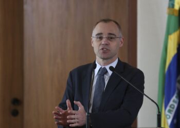 Ministro da Justiça pede ao STF suspensão de oitiva de Weintraub