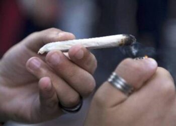 Posse de drogas para consumo próprio não obriga revogação da suspensão condicional do processo