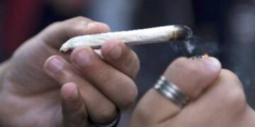 Posse de drogas para consumo próprio não obriga revogação da suspensão condicional do processo