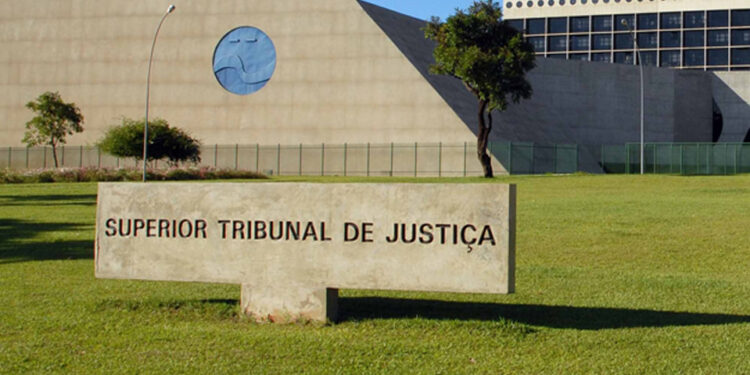 Justiça trabalhista deve avaliar natureza da parcela CTVA antes que Justiça comum julgue ajuste de benefício da Funcef