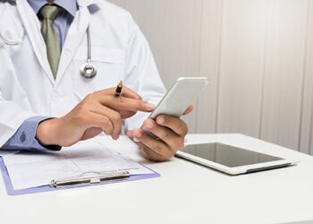 Suspensas ações que pedem manutenção do serviço de telefonia mesmo sem pagamento