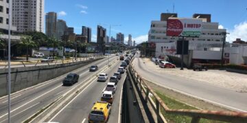 Índice de isolamento cai para 40% e faz contaminação continuar aumentando