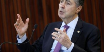 Barroso defende lista tríplice obrigatória para escolha do PGR