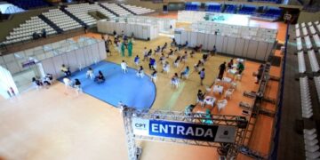 Prefeitura atende mais de 200 pessoas no 1º dia do Centro de Enfrentamento para Covid-19