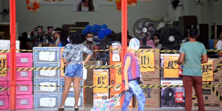 Ministérios Públicos ingressam com ação na justiça para barrar retomada das atividades econômicas em Natal