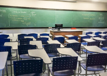 Votação de MP que suspende quantidade mínima de dias letivos deve ser concluída hoje na Câmara