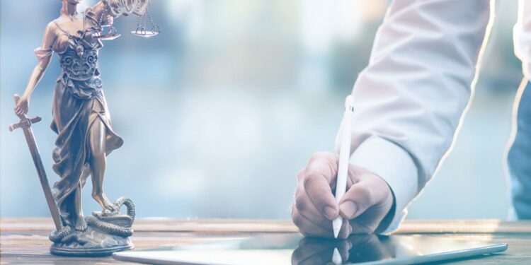 Depoimento colhido sob o novo CPC em precatória expedida antes de 2015 deve ser degravado pelo juiz deprecante