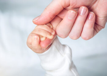 Recém-nascido entra em cadastro de adoção após intervenção do MP/RN