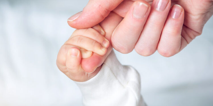 Recém-nascido entra em cadastro de adoção após intervenção do MP/RN