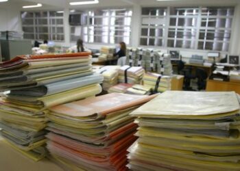 Prazos de processos físicos seguem suspensos até 31 de agosto; há exceções para cinco comarcas