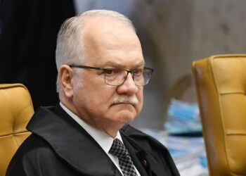 Justiça Fachin revoga decisão que autorizava PGR a acessar dados da Lava Jato