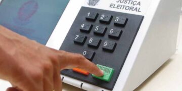 Eleições 2020: TSE amplia horário de votação em uma hora, e eleitores irão às urnas das 7h às 17h