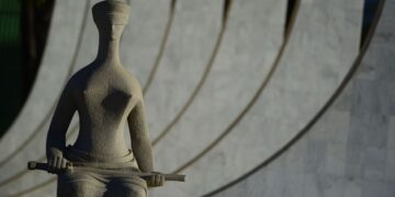 Sem previsão de reajuste salarial para ministros, STF aprova proposta orçamentária para 2021 de R$ 712 milhões