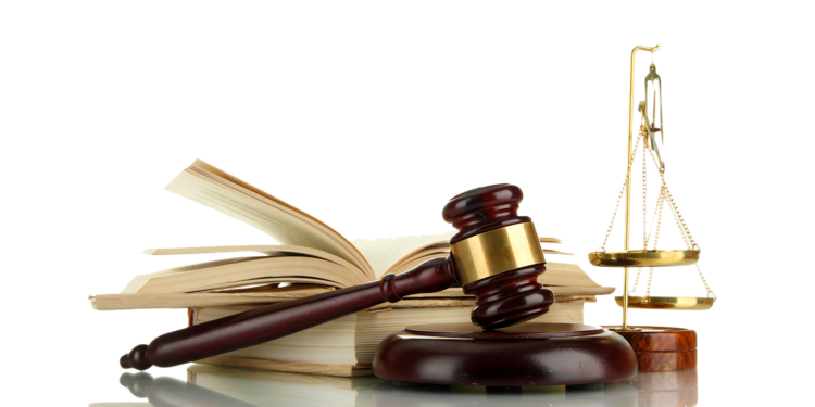 Terceiro interessado só pode impetrar mandado de segurança contra decisão judicial se não teve a chance de recorrer