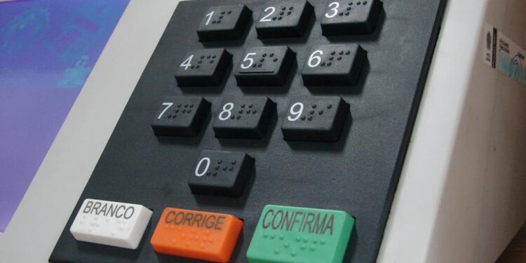 Após finalização de testes, TSE reafirma segurança do sistema de votação das urnas eletrônicas