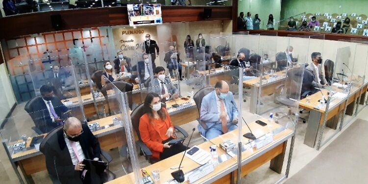 PREVIDÊNCIA: Assembleia do RN conclui segundo turno da votação; PEC é promulgada