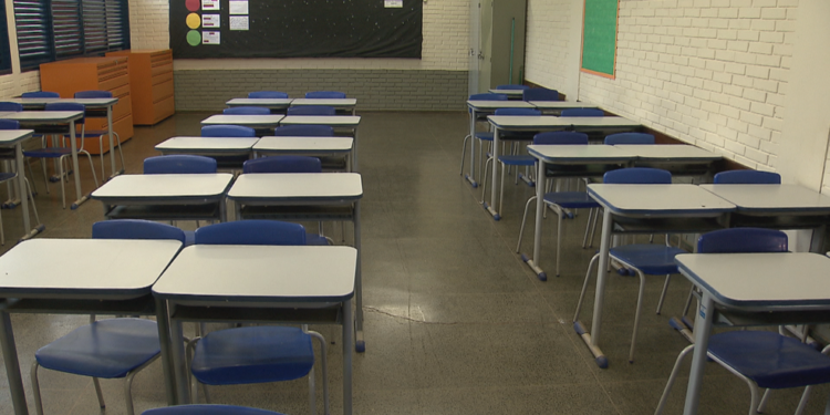 Justiça dá 72 horas para Município de Natal se manifestar sobre decreto que autorizou retorno das aulas na rede privada de ensino