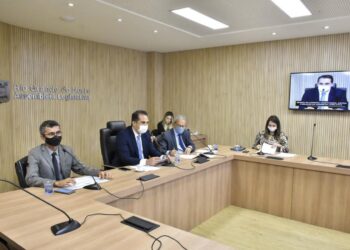 CCJ aprova projeto que permite recebimento de cartões pelos órgãos estaduais