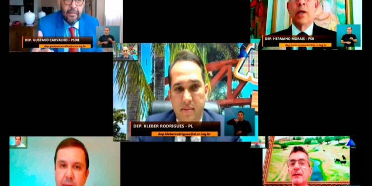 Legislativo forma frente parlamentar de apoio às micro e pequenas empresas