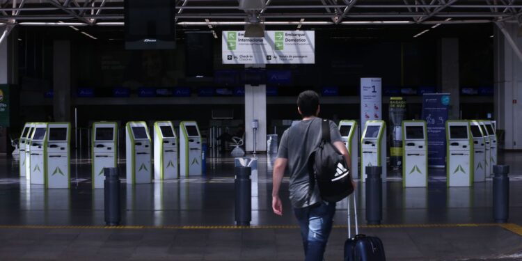 Governo libera entrada de estrangeiros em todos os aeroportos do país