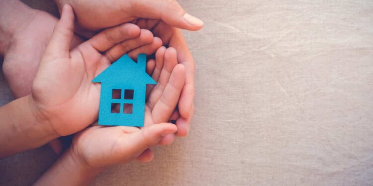 Justiça garante pagamento de aluguel social para adolescente residente em abrigo de acolhimento institucional