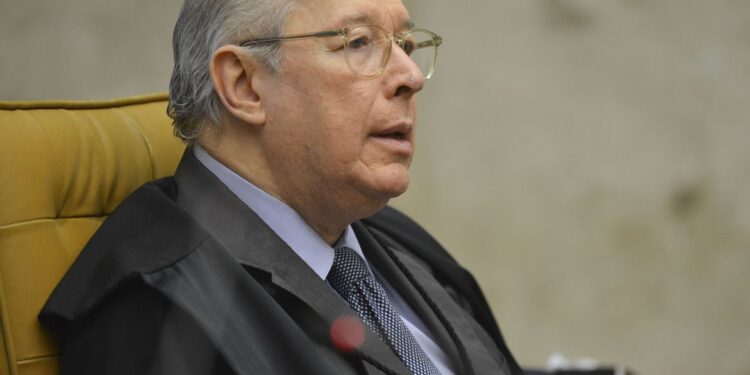 Justiça Celso de Mello tira de pauta recurso sobre depoimento de Bolsonaro