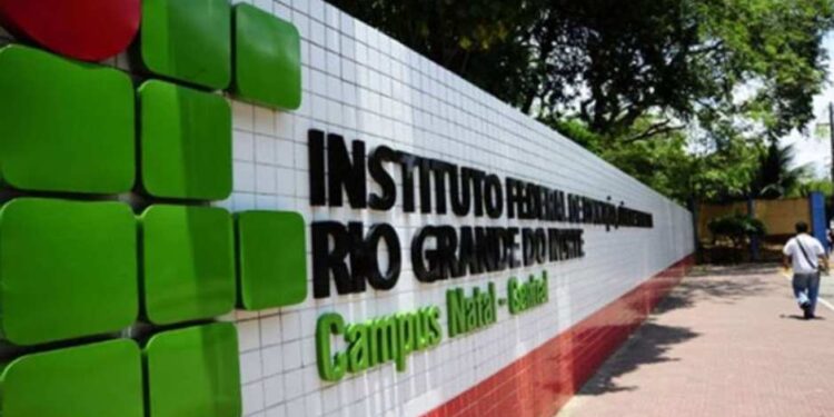 Recomendação do MPF é acatada e reitor do IFRN revoga compra de notebooks