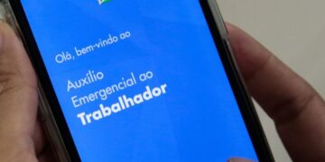 Governo edita medida provisória com auxílio emergencial de R$ 300 até dezembro