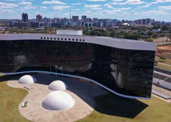 Pré-candidatos têm até hoje para fazer propaganda intrapartidária